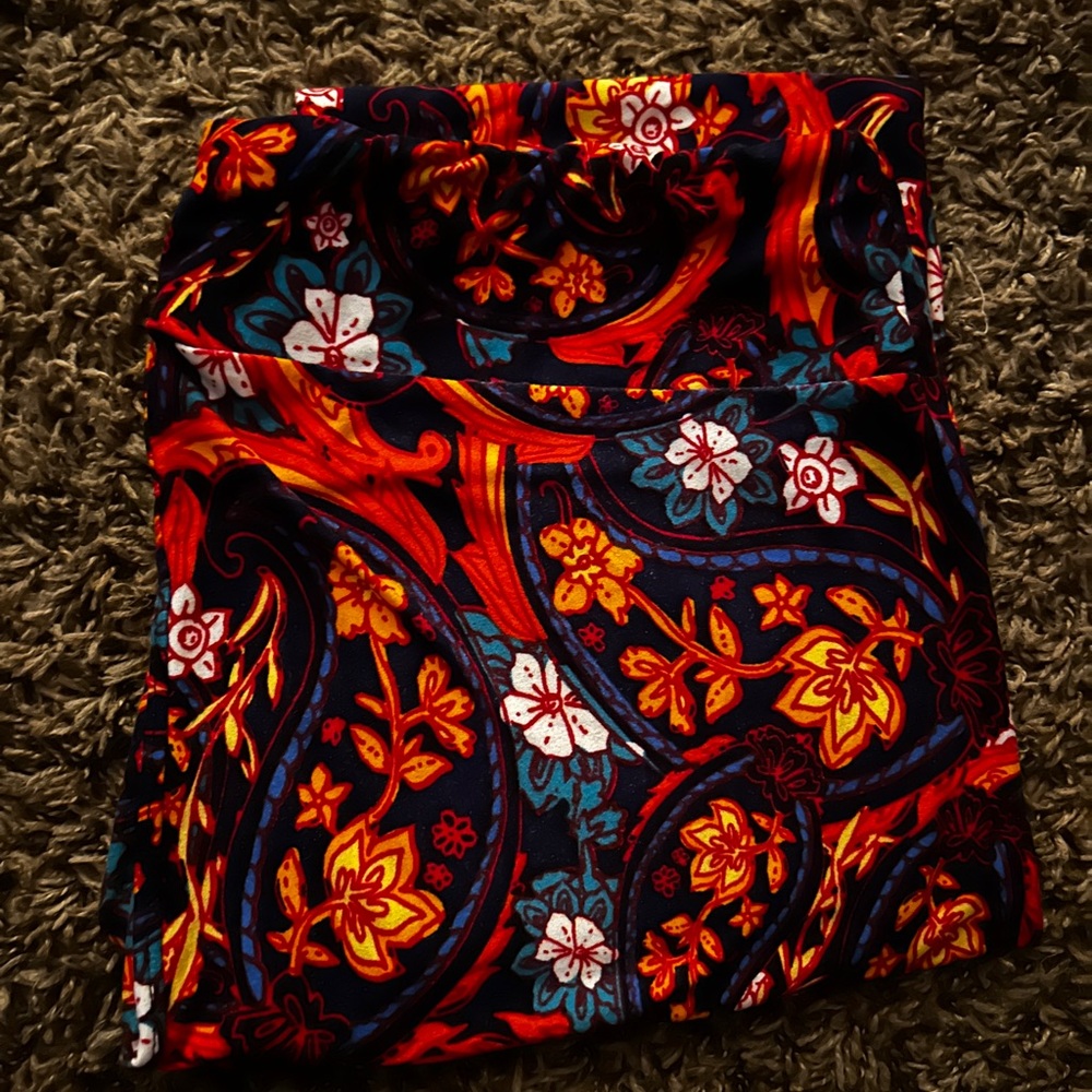 Lularoe buttery soft leggings